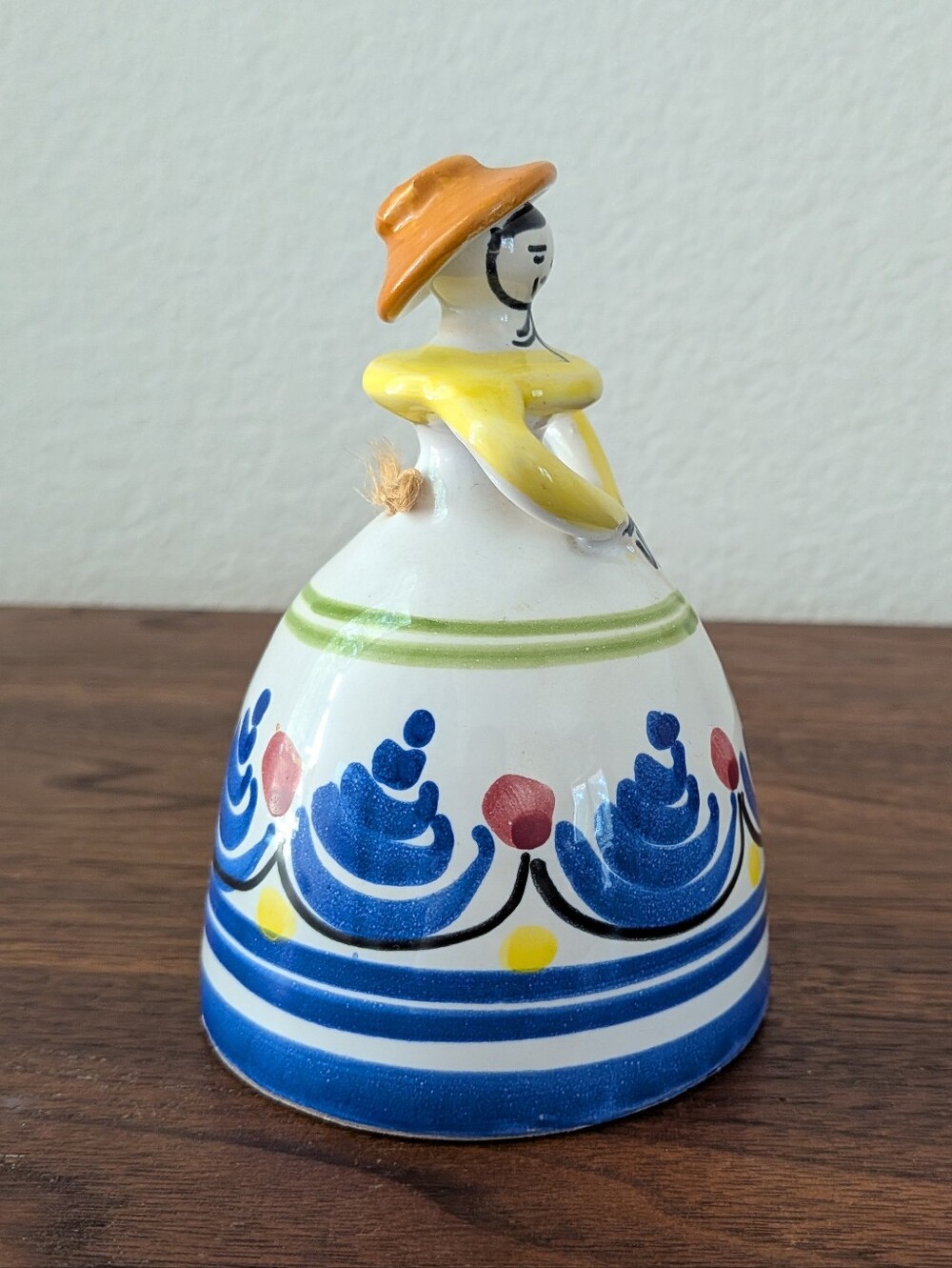 Vintage Ceramic Hand Painted Pottery Bell Lady w/ Hat Spanish Folk Art - Picture 4 of 11
